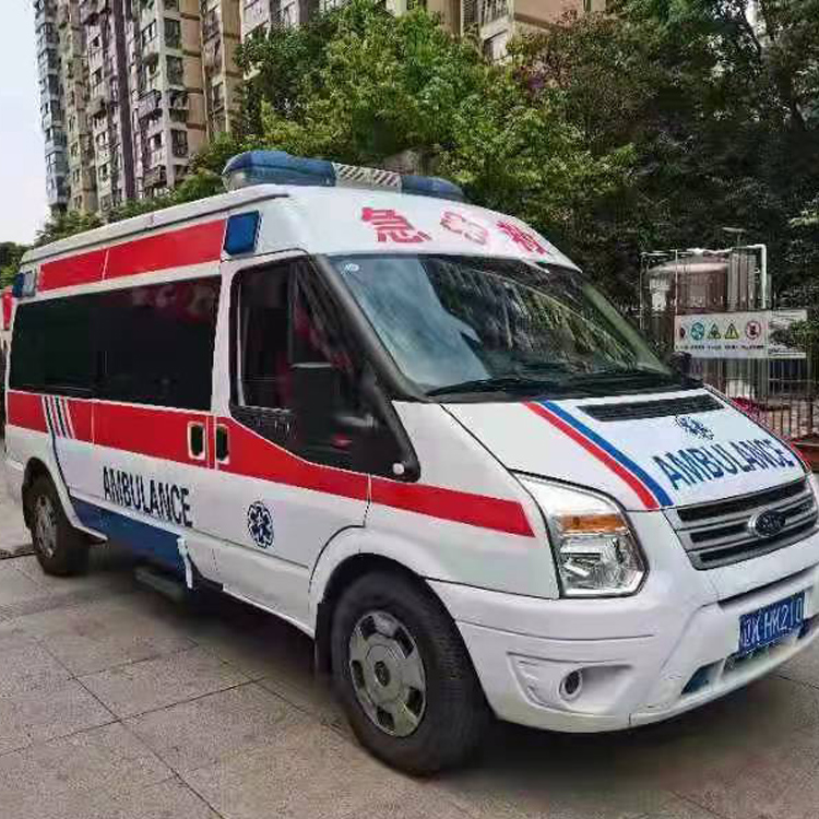 孟连长途救护车护送病人返乡