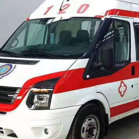 孟连非急救护送病人转院租赁救护车的优缺点对比